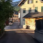 Xxl Cosy Goisern, Centre With Mountain View