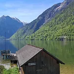 Xxl Cosy Goisern, Centre With Mountain View