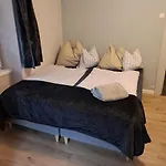 Xxl Cosy Goisern, Centre With Mountain View *