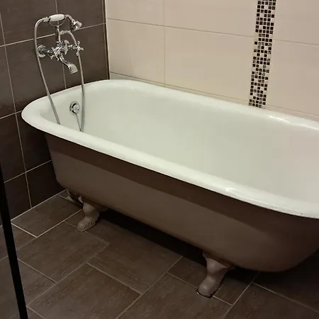Hinterer 2&5 Bedrooms * Бад Гоисерн