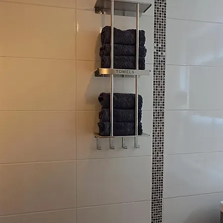 Xxl Cosy Goisern, Centre With Mountain View *