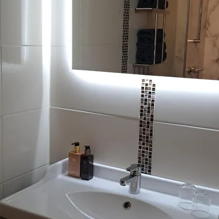 Xxl Cosy Goisern, Centre With Mountain View