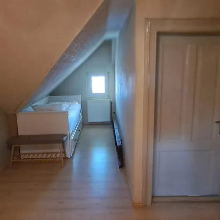 Xxl Cosy Goisern, Centre With Mountain View Apartman