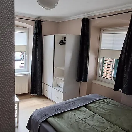 Апартаменты Xxl Cosy Goisern, Centre With Mountain View