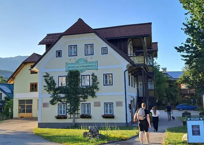 Xxl Cosy Goisern, Centre With Mountain View アパート