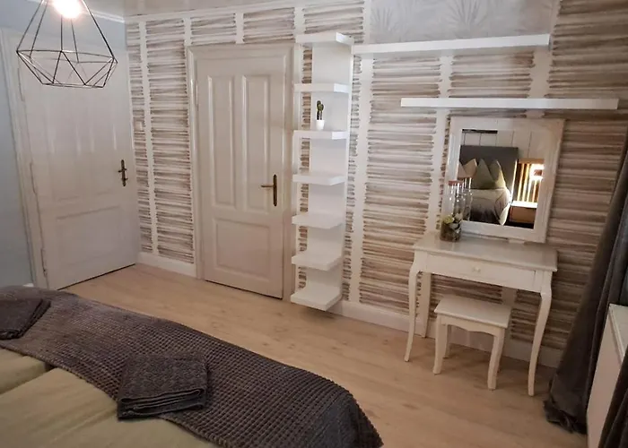 Appartement Xxl Cosy Goisern, Centre With Mountain View